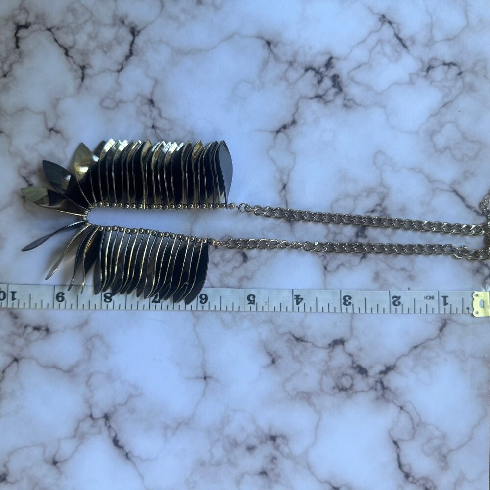 Bancroft 🩶💛 Mixed Metal Hematite Fan Necklace Stitchfix - Picture 8 of 8